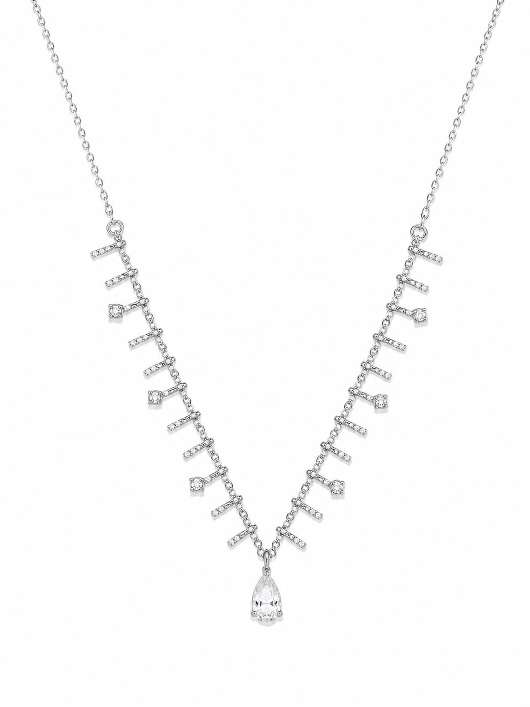 Collar Plateado con Circonitas