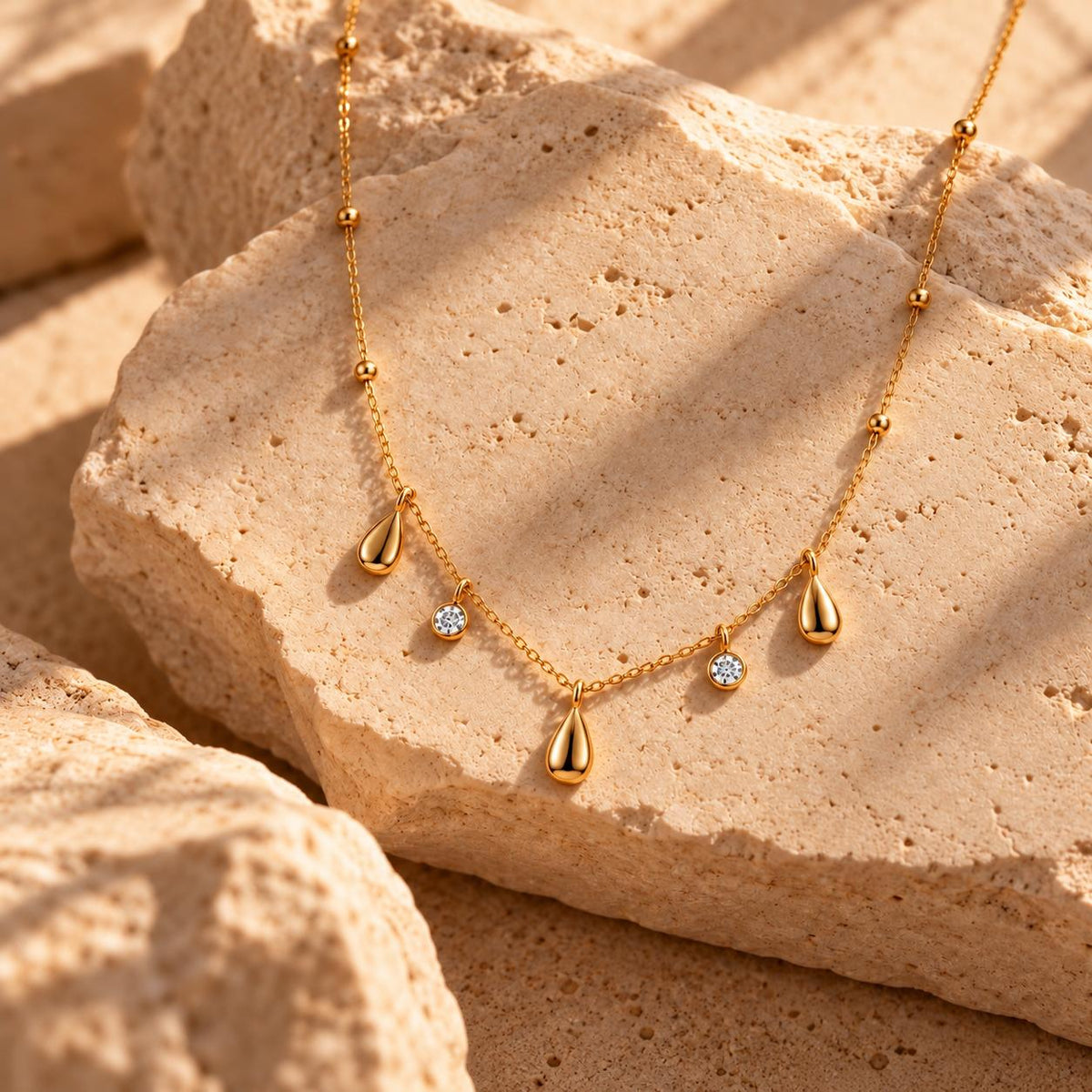 Collar À Minuit Dorado