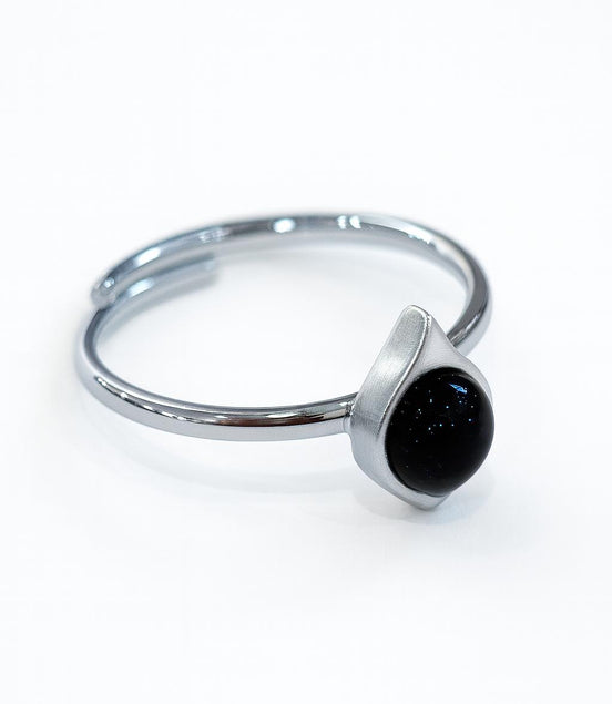 ANILLO PLATEADO PIEDRA NEGRA