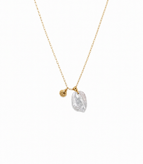 Collar Dorado con Concha y Nácar
